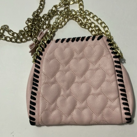 Betsy Johnson, pink quilted heart purse - Picture 4 of 4